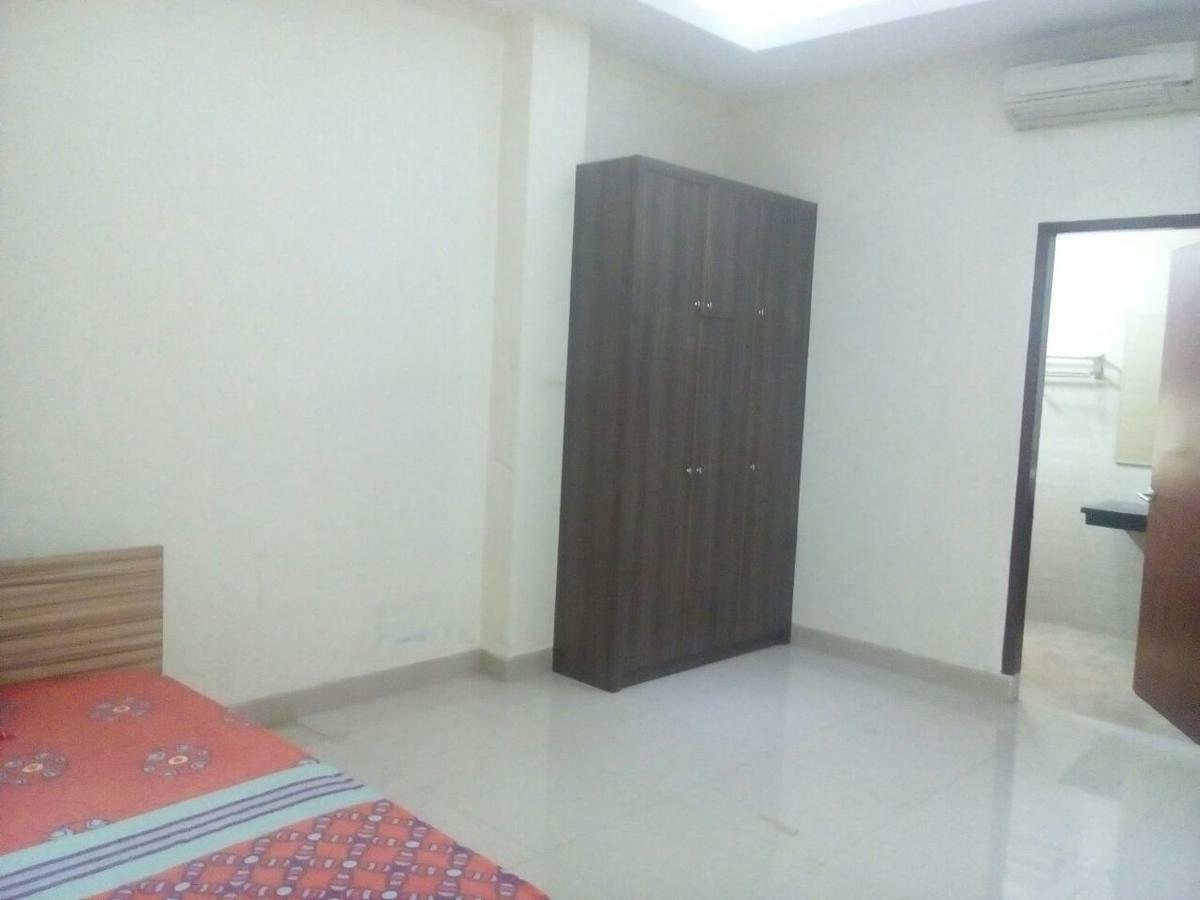 Bintara Jaya Yemima Guest House Bekasi Buitenkant foto